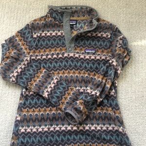 Women’s size small Patagonia fleece pullover